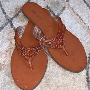 American Eagle Sandals